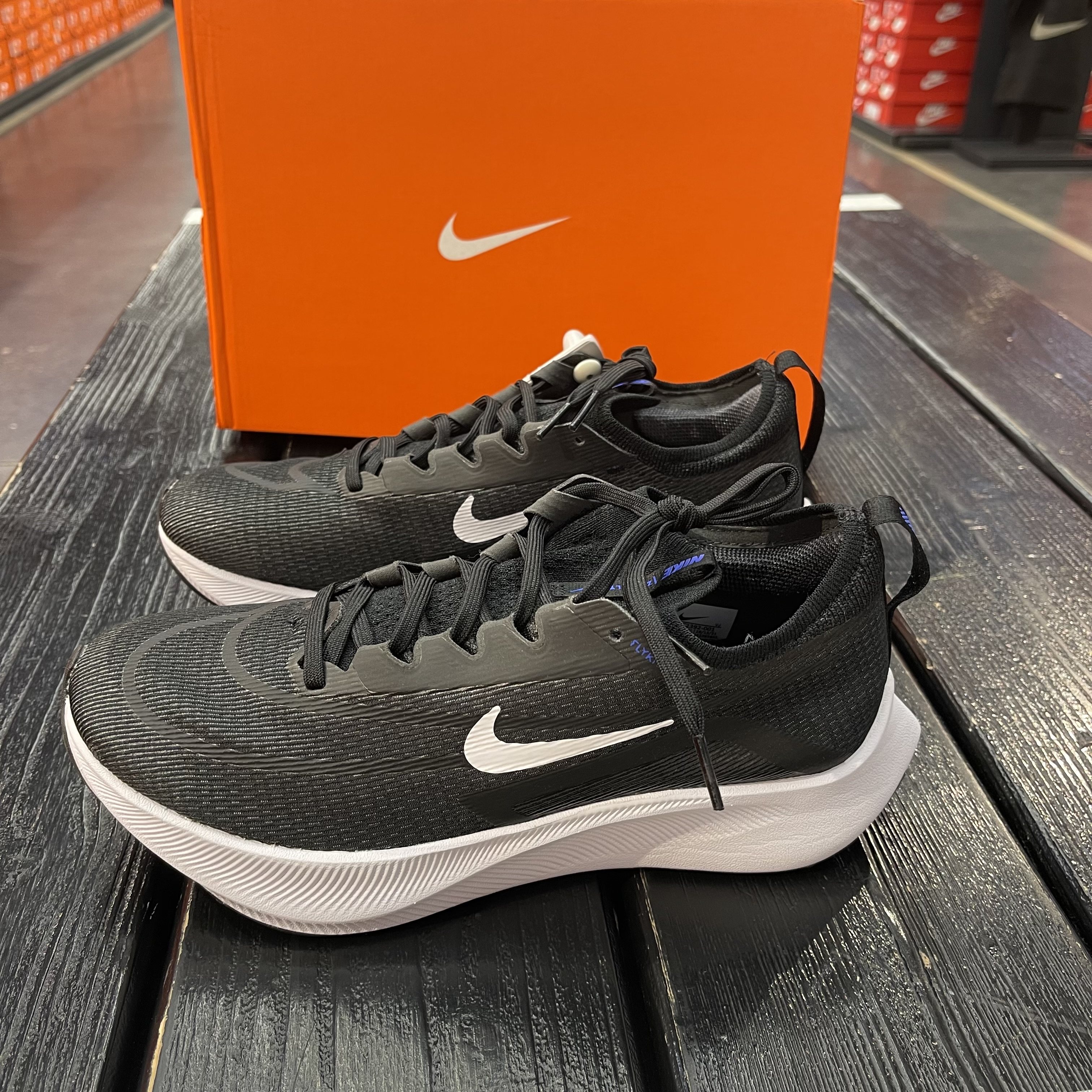 正品nike/耐克zoomfly4运动休闲男透气缓震碳板跑步鞋 ct2392-001