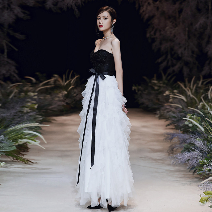 礼服女2021新款名媛气质性感抹胸长款黑白主持人显瘦宴会礼裙裙优惠券