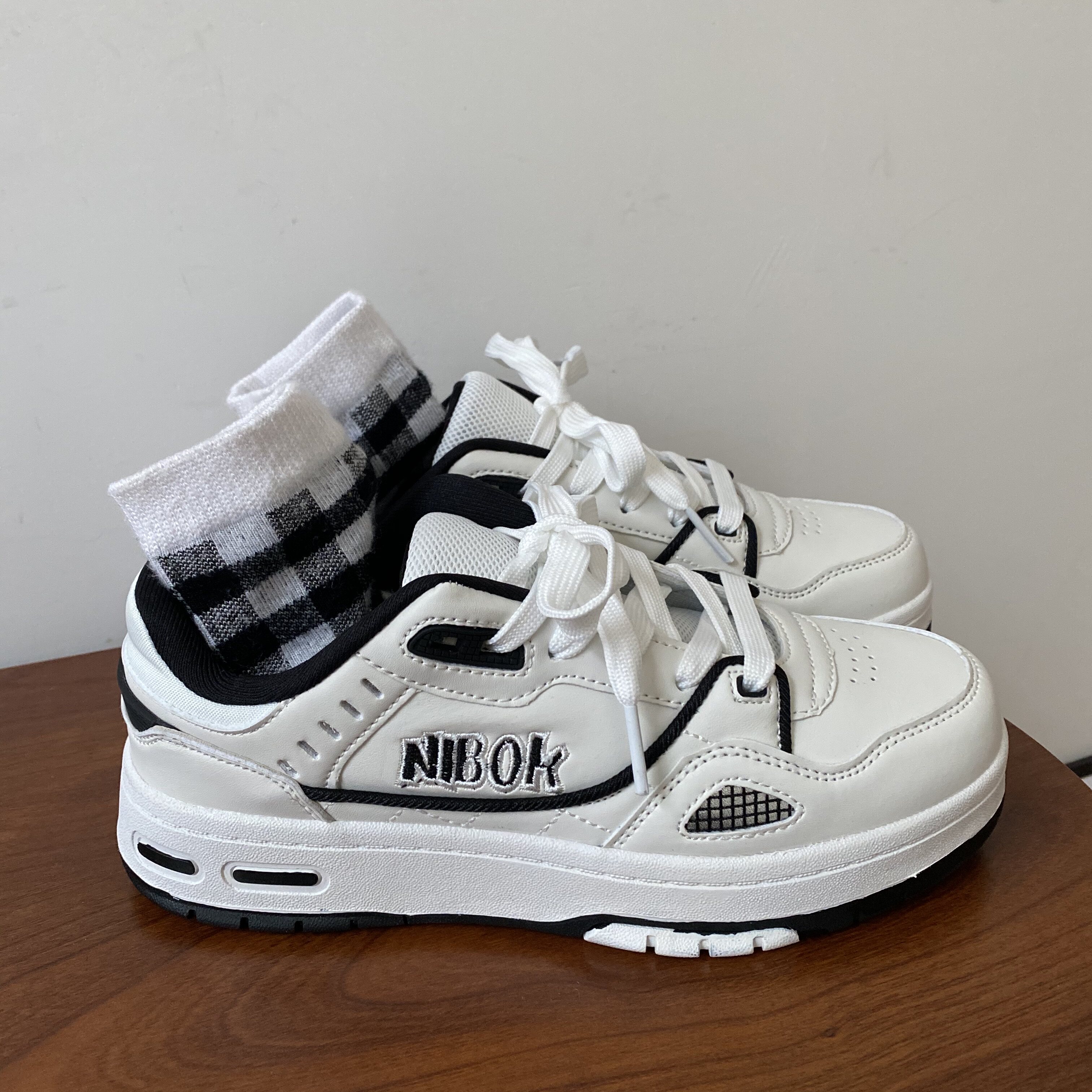 小黄桃鞋子2021年新款女学生运动鞋chic系带小白鞋透气休闲鞋冬季