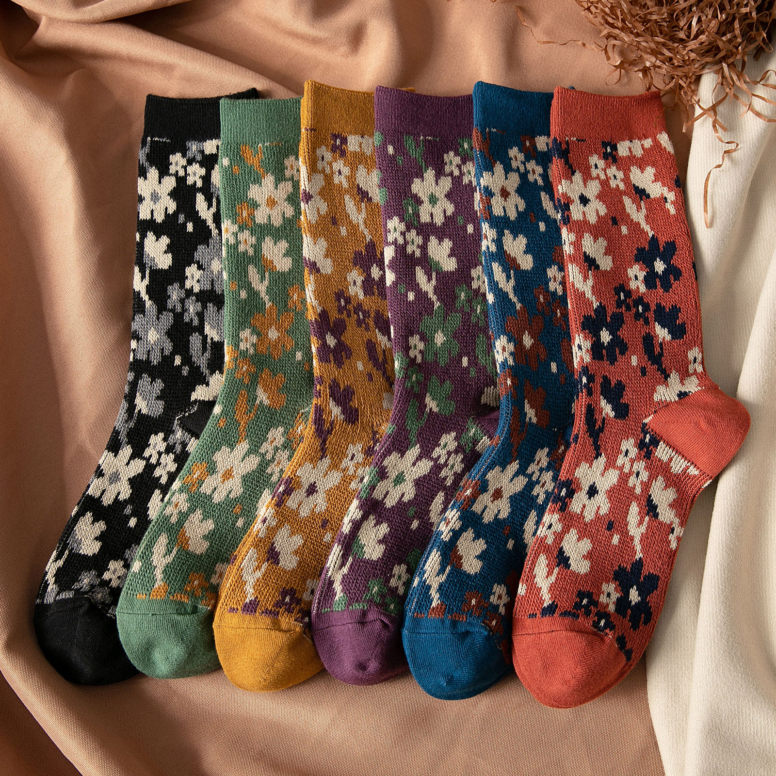 玲珑阁日系袜子的优惠券大全—花袜子女春秋季纯棉中筒袜ins潮高筒