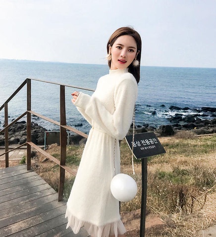 2019秋冬配大衣毛绒连衣裙女新款韩版宽松学生大码仙女网纱打底裙