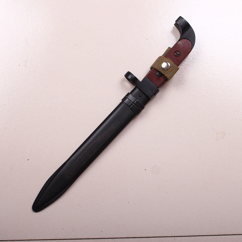 热销防身武器 刺刀