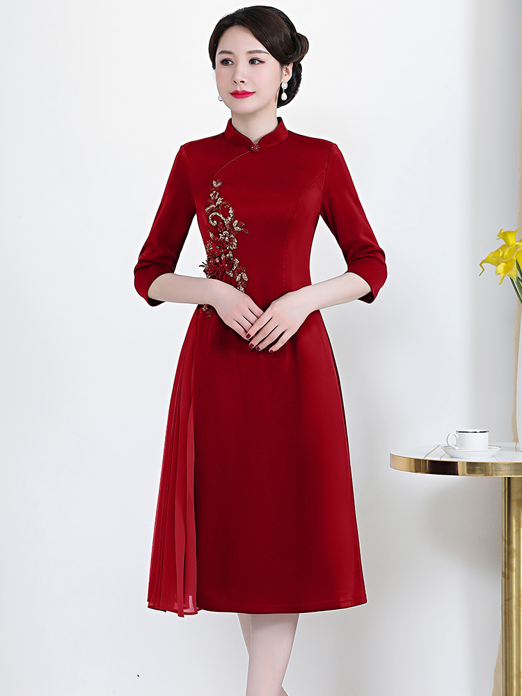 参加婚礼妈妈礼服年轻高端喜婆婆婚宴装丈母娘连衣裙旗袍高贵夏秋