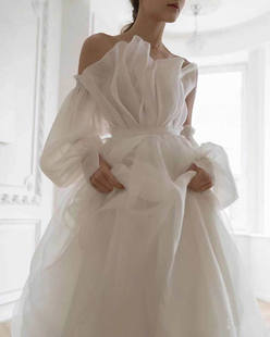 【曼语】白色缎面轻婚纱2022新款抹胸法式气质长袖新娘旅拍结婚礼