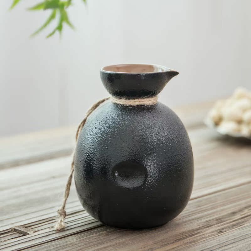 酒壶陶瓷日式黑陶一斤半斤小酒壶便携式仿古手提随身壶白酒家用壶_不