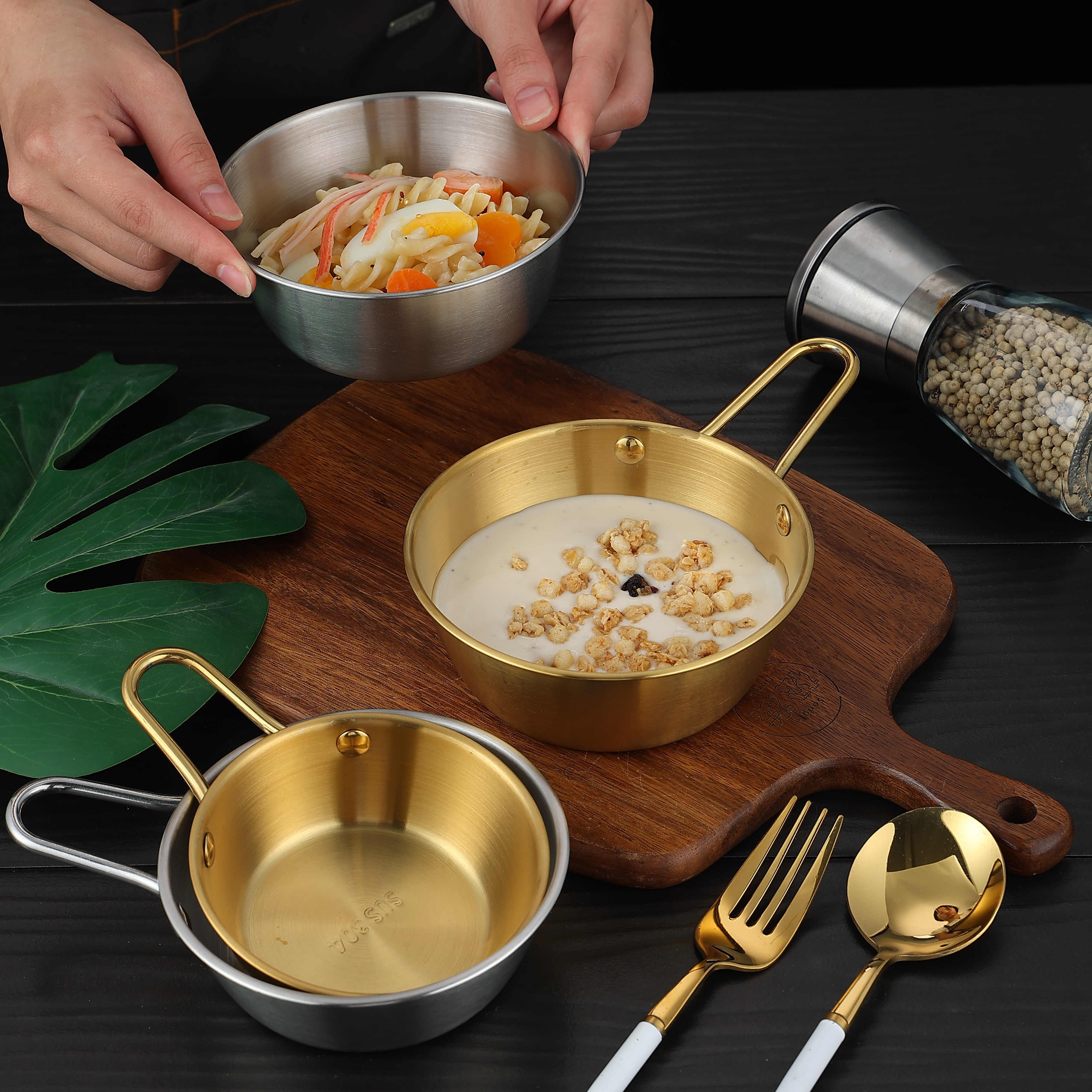 韩式米酒碗304不锈钢带把碗金色小酒碗韩国料理专用调料碗小吃碗