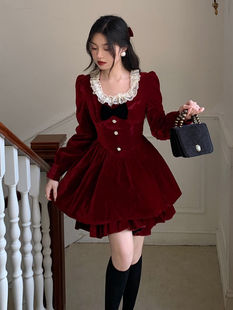 红色丝绒连衣裙公主风宫廷复古法式气质显瘦高级感生日裙子秋女装