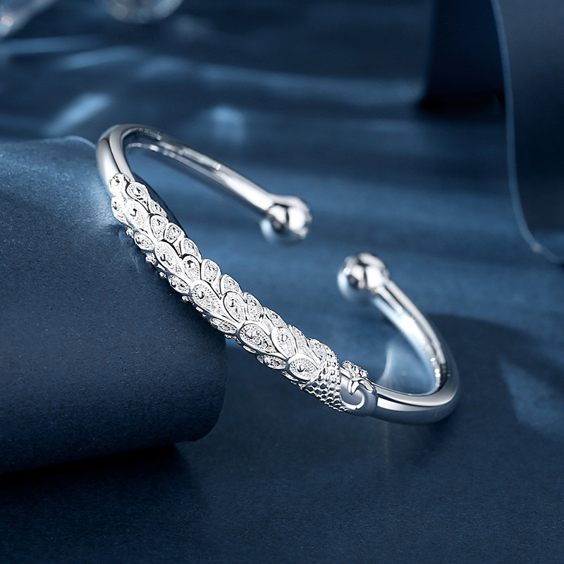 和雅致旗舰店的优惠券大全