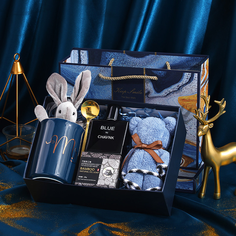 伴郎伴手礼女伴娘礼盒结婚回礼实用高端商务伴手礼男生开业小礼品