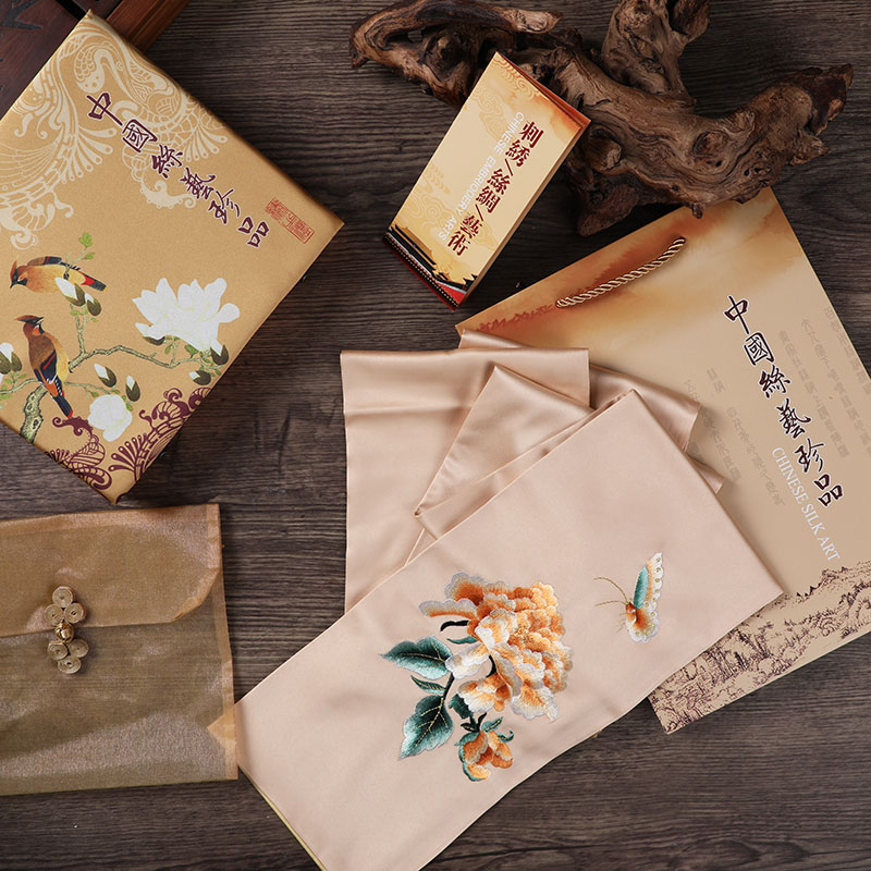 程老师蜀绣丝绸刺绣披肩中国风礼品特色礼物送老外的出国礼品围巾在类目 特色手工艺, 地区民间特色手工艺, 刺绣中 - 来自Buy2taobao.com提供专业的淘宝代购服务