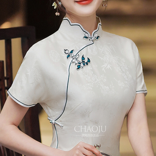 新中式旗袍日常可穿真丝桑蚕丝高端白色敬酒服晨袍新娘高级感小众