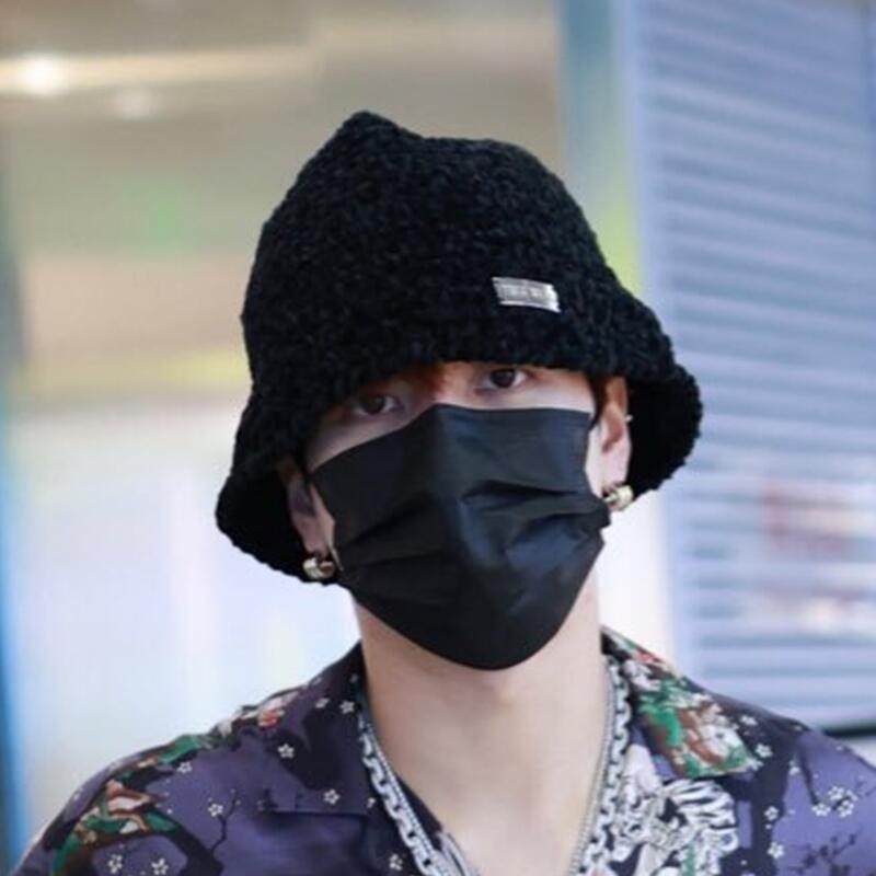 王嘉尔同款铁标teamwang字母雪尼尔渔夫帽子男冬季针织保暖帽女潮