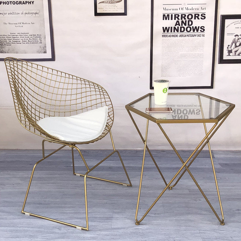 北欧ins风钻石椅摄影椅金色镂空铁丝靠背椅现代简约网红拍照椅子