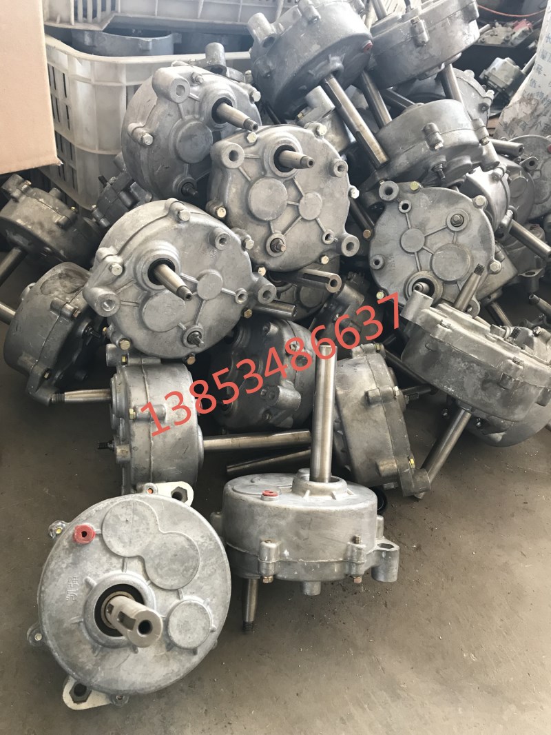 廠家直銷小型播種機船用割水草推進器變速箱扣半犁齒輪箱量大優惠在類目 五金/工具, 機械五金, 傳動件, 齒輪箱中 - 來自Buy2taobao.com提供專業的淘寶代購服務