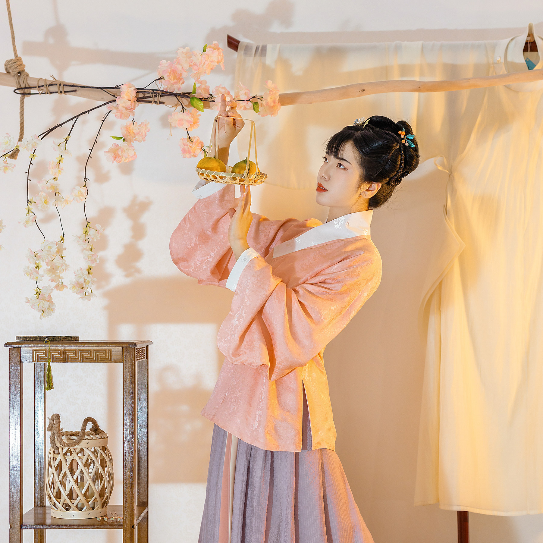 衿侬轩原创明制汉服女款春秋季交领琵琶袖真丝提花面料手工订制——衿