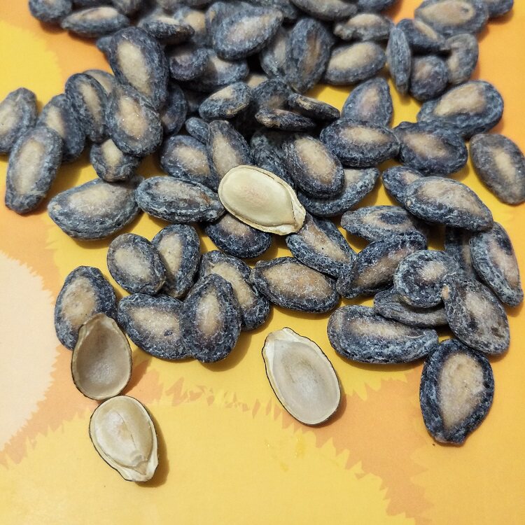 一折小西瓜子 炒货散装包邮_正宗盐味咸打瓜子500g新货大颗粒黑小西瓜