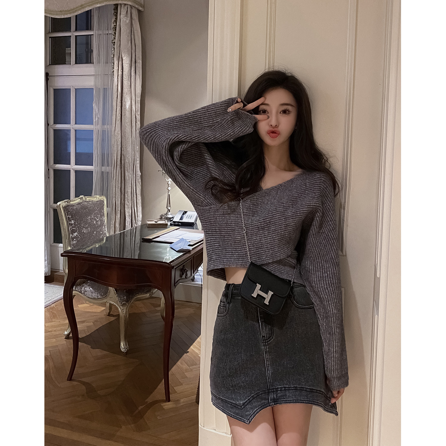 徐琳mini灰色不规则牛仔裙半身裙女新款早春高腰显瘦包臀短款裙裤