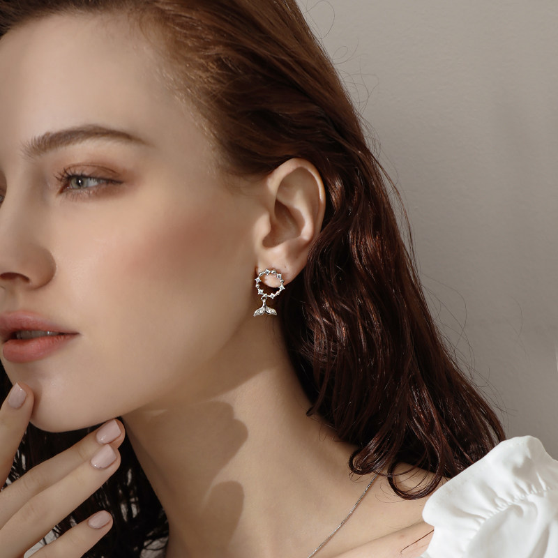 daisydream旗舰店的优惠券大全—韩国海豚人鱼尾耳钉女