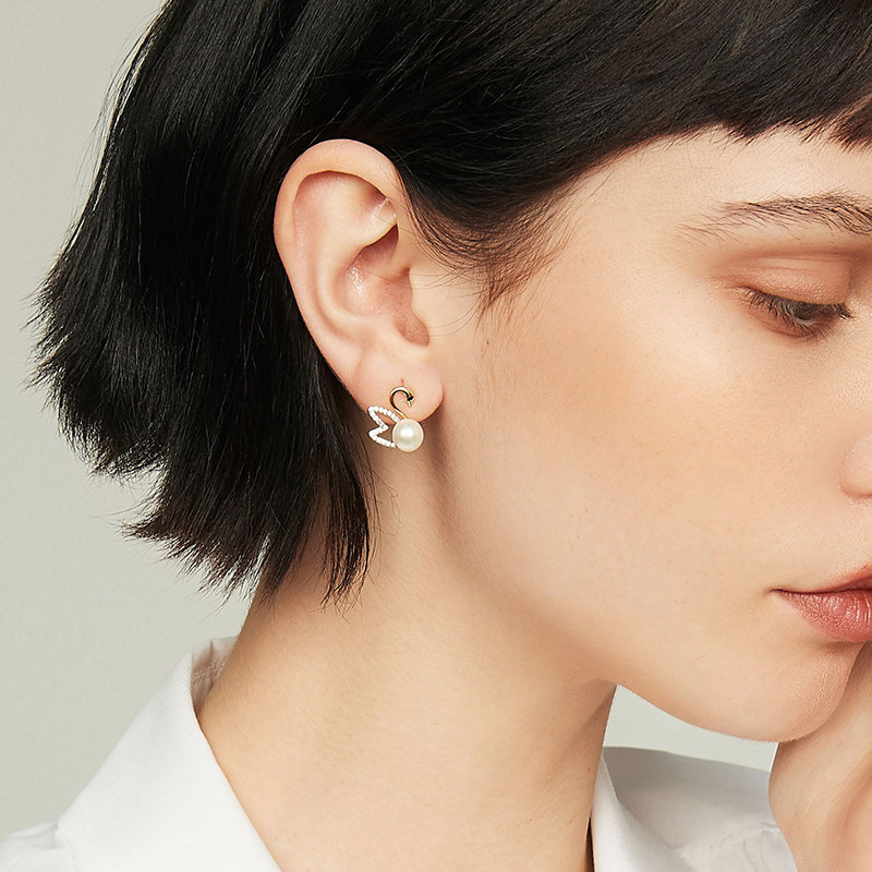 浙江 杭州daisydream旗舰店饰品/流行首饰/时尚饰品新耳钉店铺名称