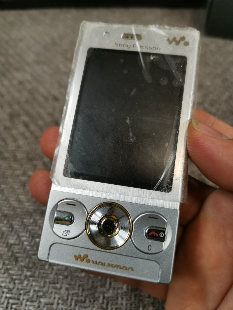索尼爱立信 w705 经典walkman系列音乐手机 古董机 成色新 功能好