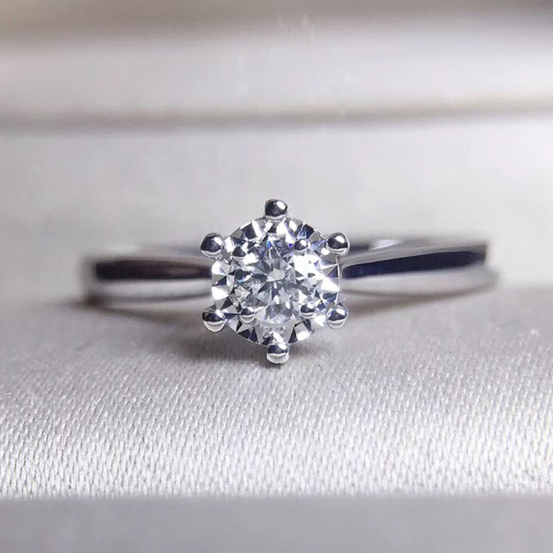 18k白金钻石戒指10分钻石女戒30分效果经典六爪车花显钻百搭钻戒