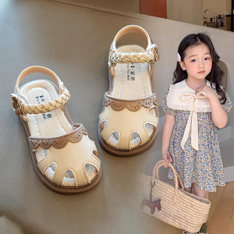 女童包头镂空凉鞋2024年夏季新款儿童中小童软底公主凉鞋宝宝沙滩