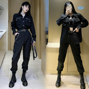 酷女孩帅气蹦迪穿搭上衣服搭配工装裤套装女潮机能风酷风格女装秋
