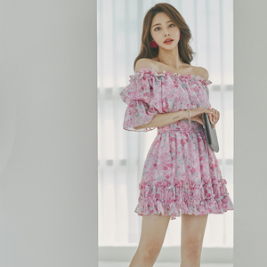 Autumn and winter 2021 new Korean fashion printed one shoulder chiffon dress with slim waist and A-line skirt