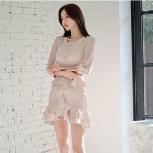 2022 spring and summer new Korean version fashionable temperament elegant slim professional lotus leaf lace commuter dre