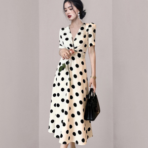 2022 wave dot dress French deep V tea break fairy temperament goddess commuter waist dress