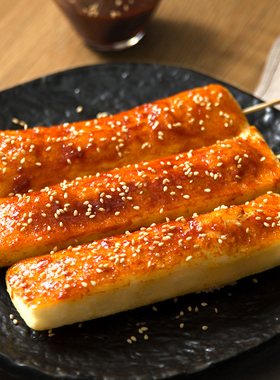 脆皮年糕网红小吃半成品可煎油炸烧烤批发速食韩式年糕条5斤30片