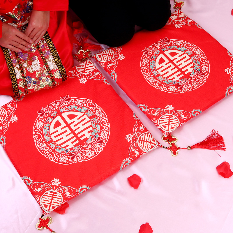 結婚跪墊敬茶拜天地墊新人改口磕頭紅色喜墊子新娘坐福墊用品大全在類目 節慶用品/禮品, 婚慶佈景/道具, 婚庆跪垫中 - 來自Buy2taobao.com提供專業的淘寶代購服務