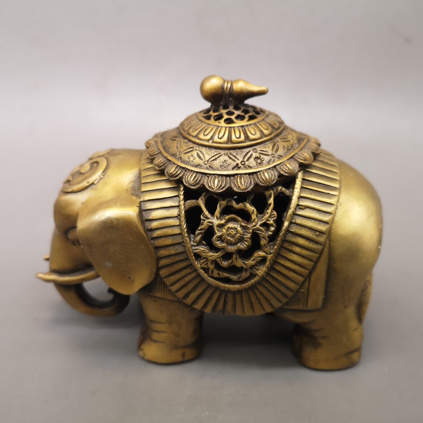 纯铜实心迷你小铜象摆件手把玩小物件风水摆件吸水小象鼻朝下一对