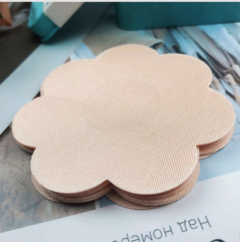 防走光一次性胸贴 无纺布防凸点隐形乳贴马拉松运动防摩擦乳头贴