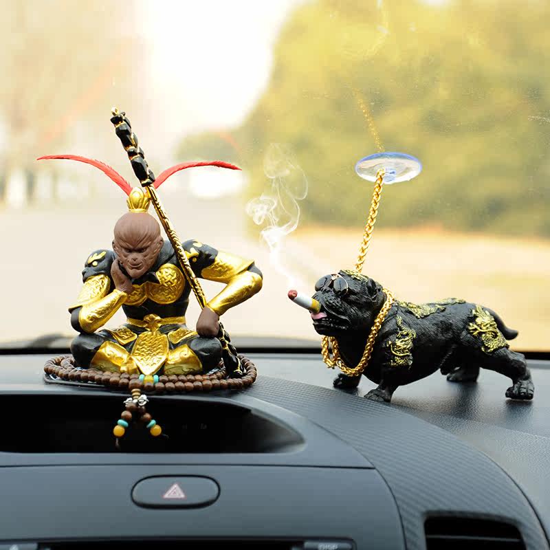 车摆件 猴子_齐天大圣车载车内孙悟空斗战胜佛网红抖音汽车装饰品可爱