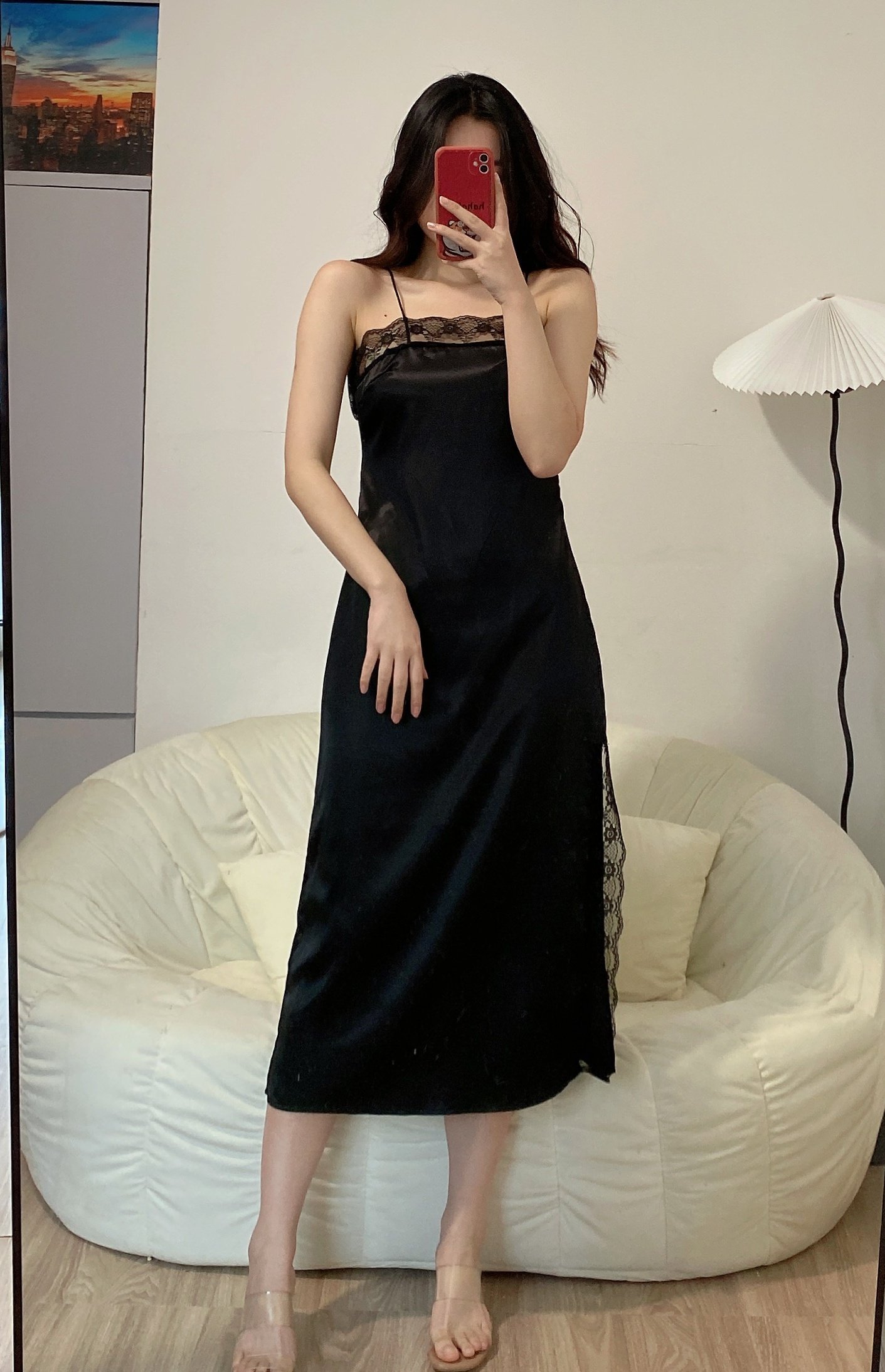 wmxz自制2022春季新款蕾丝边装饰斜裁气质经典黑色显瘦吊带连衣裙