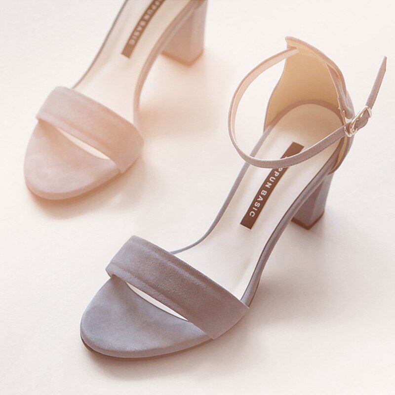 凉鞋女2019妈妈百搭时尚仙女风中跟粗跟一字扣带新款夏季高跟女鞋