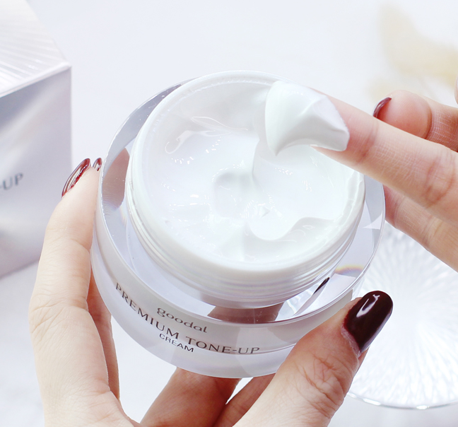 韩国新款clio珂莱欧懒人素颜霜 保湿清爽提亮控油补水精华增白霜