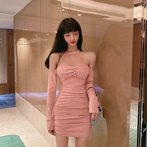 New long sleeved off shoulder small round neck hanging neck shows thin sexy fashion waist closing temperament dress
