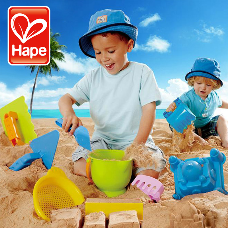 Hape儿童沙滩玩具9件套装宝宝大号男孩女孩小桶大号铲子玩沙戏水