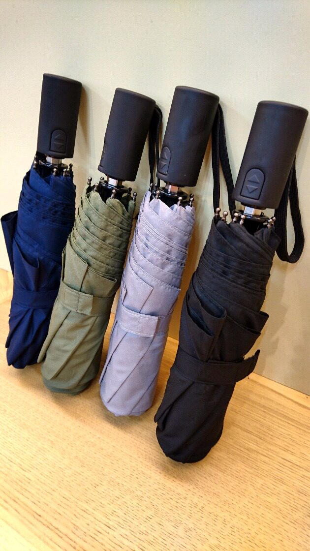 特价伞 日本代购_东京胖黄瓜日本代购 beams 简约短柄折叠伞 0020优惠