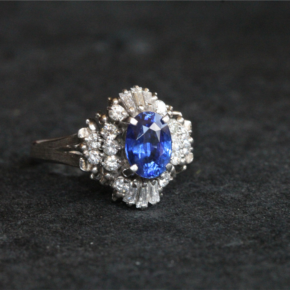 翎舞孤品日本进口无烧蓝宝石戒指pt900铂金钻石镶嵌艳蓝色高端货