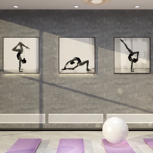 瑜伽馆内装饰品健身背景普拉提房间布置海报墙面贴纸体式图室挂画