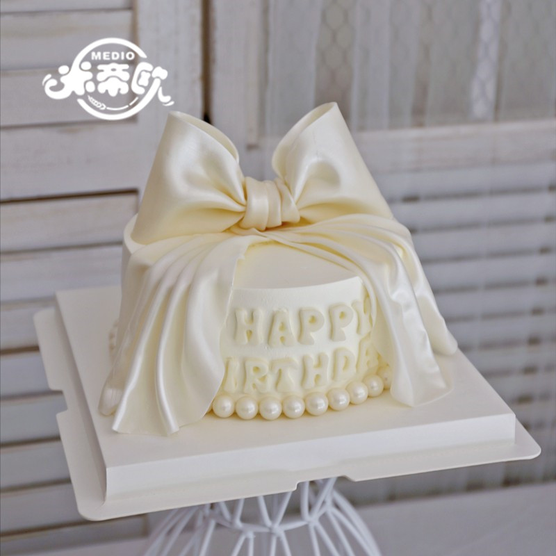 一折米帝欧蛋糕北京_米帝欧复古小清新蝴蝶结生日蛋糕半翻糖网红动物