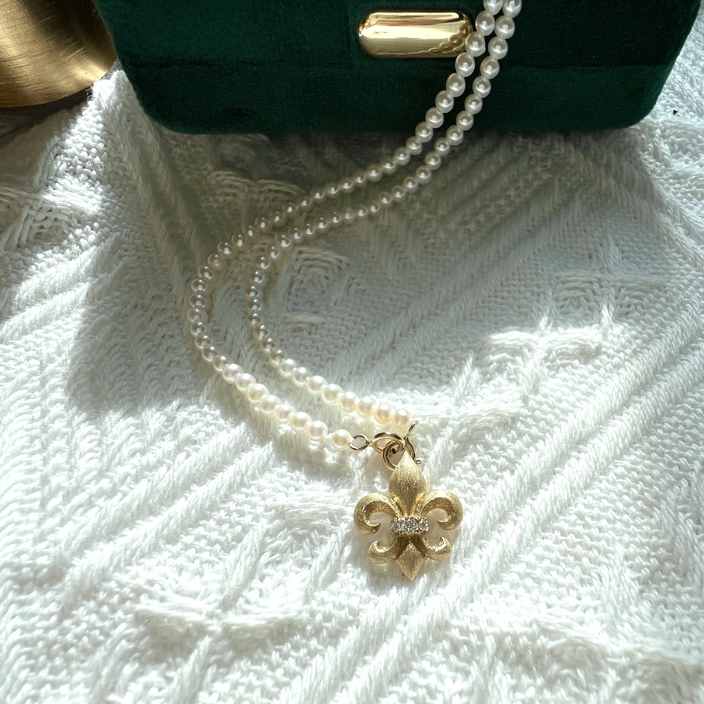 定制18k黄金镶钻石手工拉丝鸢尾花吊坠淡水正圆强光baby珍珠项链