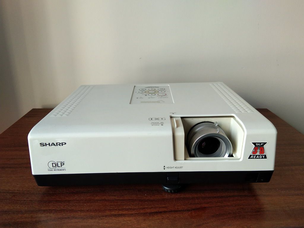 夏普d300xa投影仪3000流明新灯高清高亮dlp白天3d培训家用