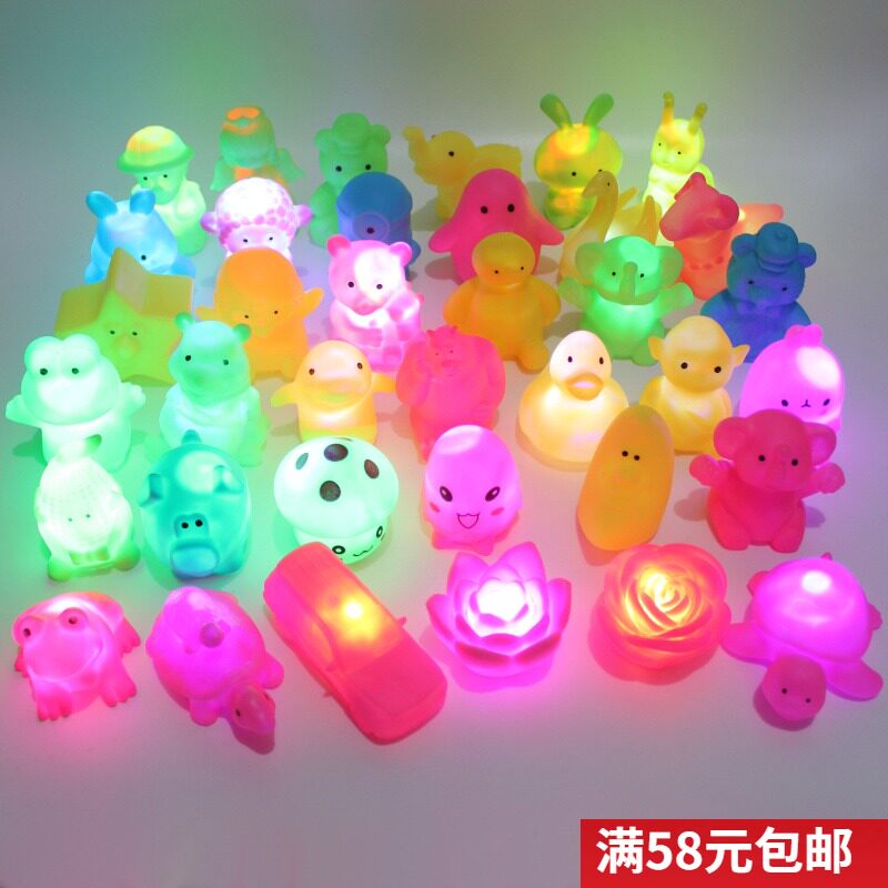 闪光七彩小夜灯批发儿童发光玩具热卖夜市地摊广场套圈圈摆摊货源