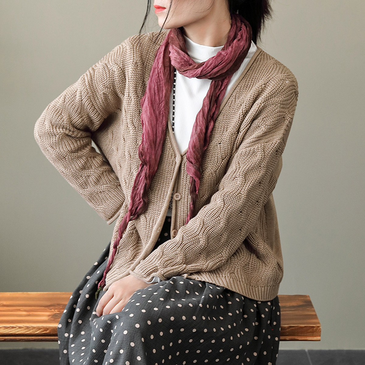 素缺文艺春季新款纯色针织v领毛衣排扣宽松休闲慵懒风开衫女上衣