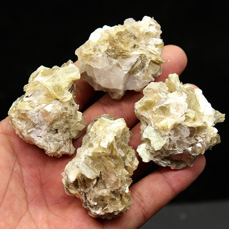 灵昌水晶碎石天然金云母原石矿石摆件标本教学