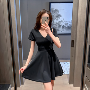 Real shooting V-neck twisted silk dress waist closing skirt zipper decorative hollow out short sleeve large swing dress 